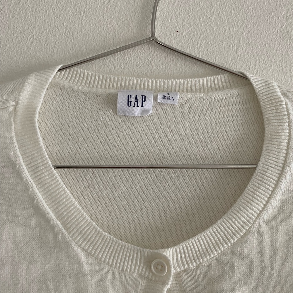 White Gap Cardigan - Picture 2 of 2
